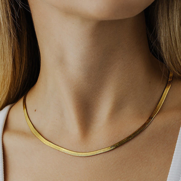 Eva Gold Herringbone Necklace